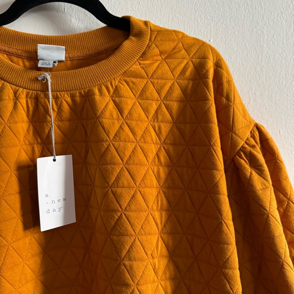 Quilted Golden Orange Cozy Girl Fall Sweatshirt, 3/4 drop shoulder puff sleeves - Picture 4 of 5